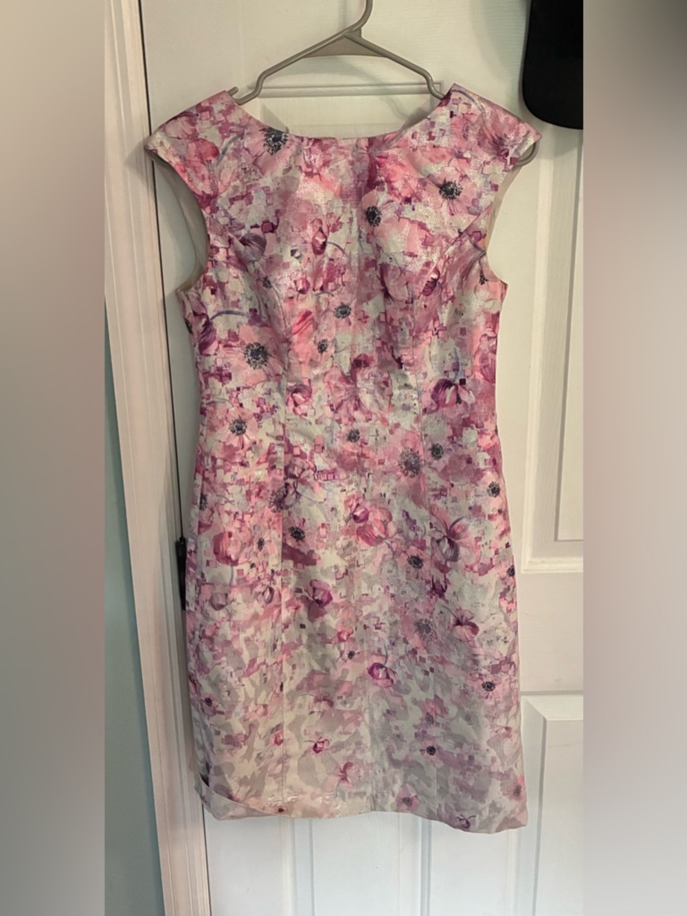 Kay Unger Pink Floral Sheath Midi Dress